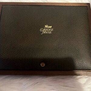 Carriage House, knives set in case stainless steel